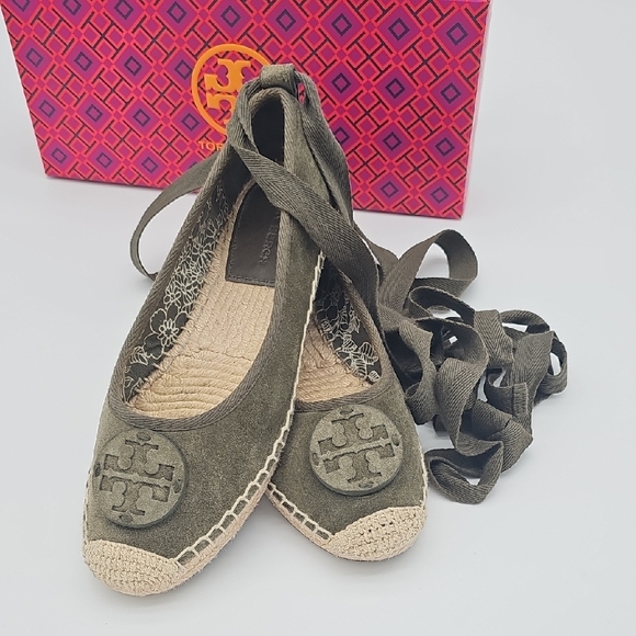 Pre- Loved Authentic Tory Burch Olive Green Espadrille Flats - Picture 7 of 14
